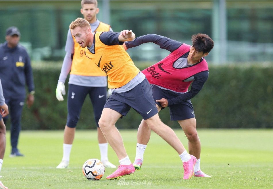 也是对自我 也是对自我